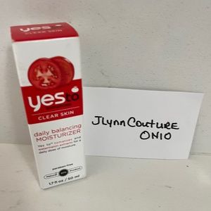 Yes To Tomatoes Clear Skin Daily Balancing Moisturizer 1.7 fl oz 50ml NEW clear
